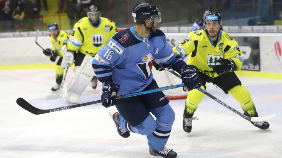 HC Slovan zvíťazil na ľade Detvy v pomere 4:2.