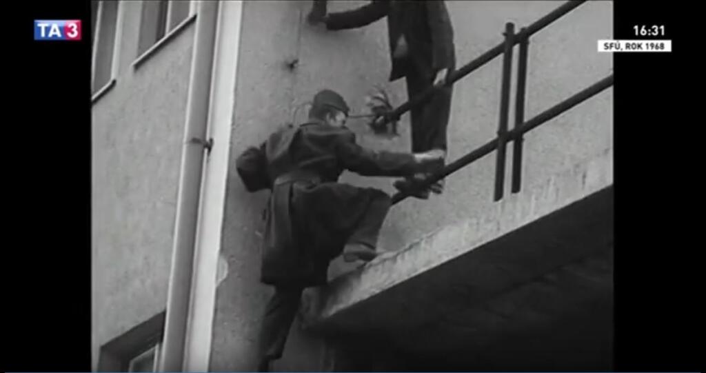 V roku 1968 sa derby dokonca nedohralo. Na trnavskom štadióne sa tiesnilo 25-tisíc fanúšikov, mnohí tam boli načierno. Šplhali po hromozvode, preskakovali plot, len aby mohli byť na štadióne. Trnavský štadión nápor nevydržal, po góle Slovana sa bariéra na jednej z tribún za bránou prelomila a ľudia popadali na trávnik. Zranených bolo šestnásť divákov. Duel sa z bezpečnostných dôvodov nedohral. Za zeleným stolom sa potom rozhodlo o víťazstve Slovana.