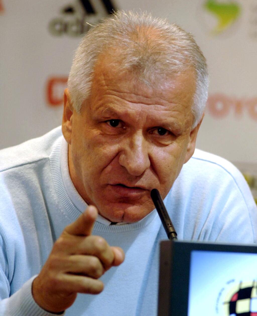 Dušan Galis bol reprezentačný tréner SR v rokoch 2003 - 2006.