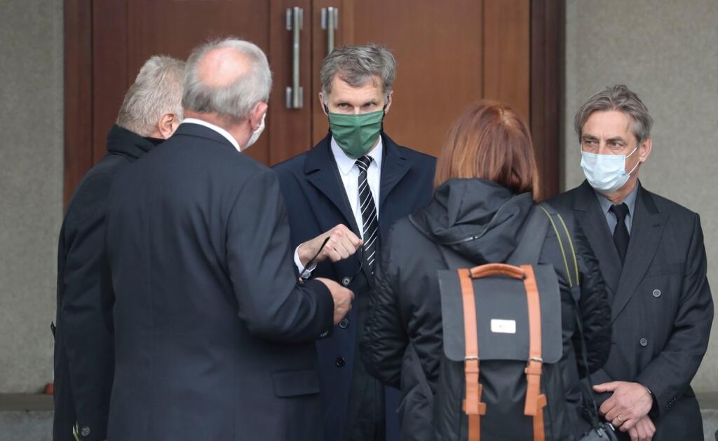 Na pohrebe Dany Zátopkovej sa ukázalo niekoľko známych osobností.