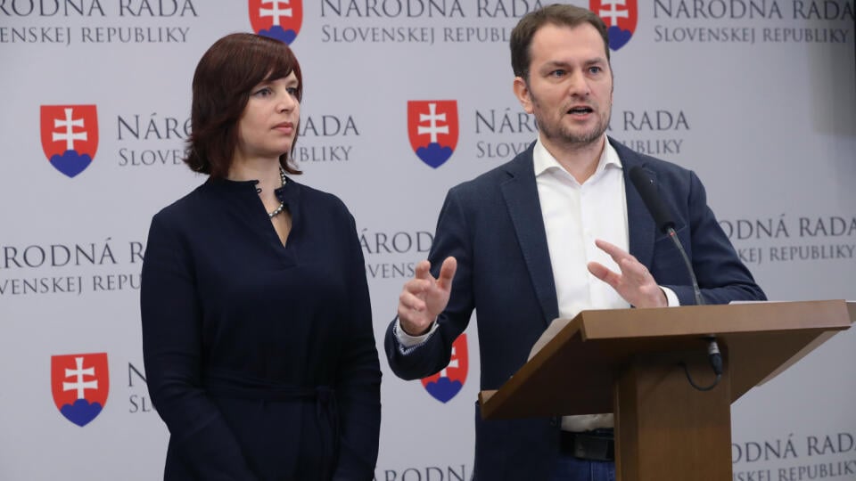 Lider politickej strany OLaNO Igor Matovic a Veronika Remisova, pocas tlacovky ako reakcia na viadrenie koalicie k cenam energii.