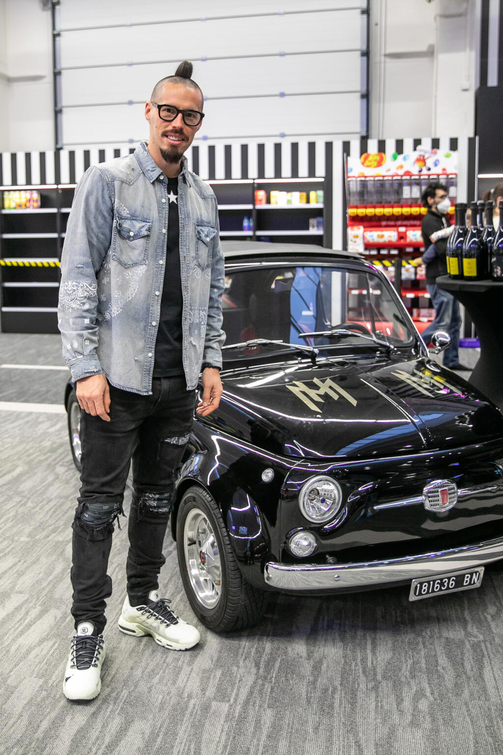 Autogramiáda Mareka Hamšíka v Banskej Bystrici. Na fotke je Marek Hamšík.