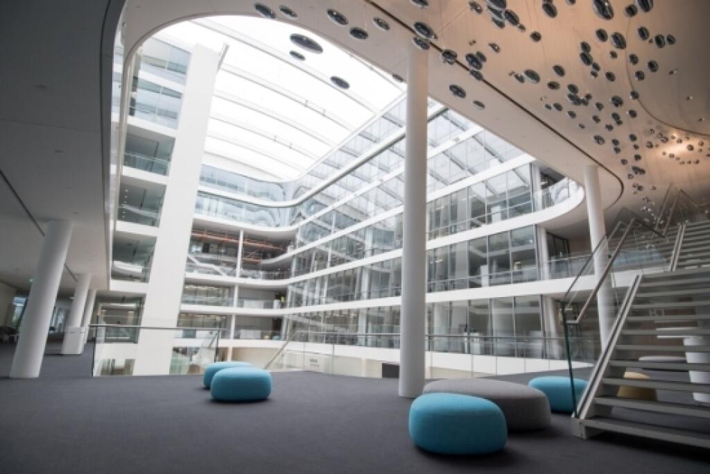Erste Eindrücke aus der neuen Siemens Konzernzentrale / First impressions from the new Siemens headquarters