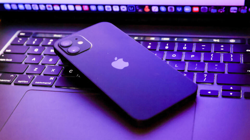 iPhone 12