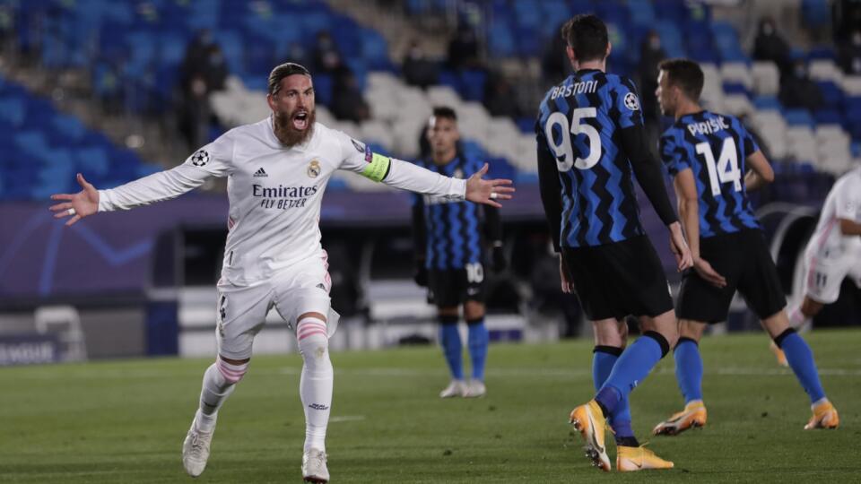 WA 9 Madrid -  Na snímke vľavo hráč Realu Madrid Sergio Ramos sa teší po strelení gólu v zápase B-skupiny 3. kola Ligy majstrov vo futbale Real Madrid - Inter Miláno v Madride 3. novembra 2020. FOTO TASR/AP

Real Madrid's Sergio Ramos celebrates after scoring his side's second goal during the Champions League group B soccer match between Real Madrid and Inter Milan at the Alfredo Di Stefano stadium in Madrid, Spain, Tuesday, Nov. 3, 2020. (AP Photo/Bernat Armangue)