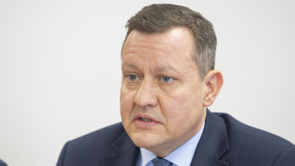 Na snímke špeciálny prokurátor Daniel Lipšic počas tlačovej konferencie na tému Vyjadrenie prokurátorov Úradu špeciálnej prokuratúry (ÚŠP) k aktuálnym trestným kauzám v Pezinku v stredu 25. januára 2023. FOTO TASR - Michal Svítok