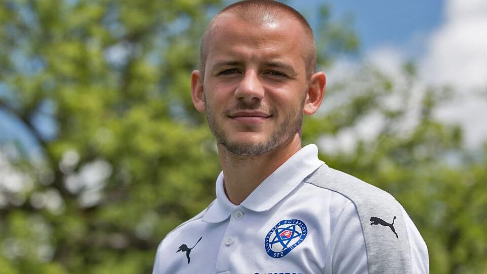 „Pre mladého hráča je určite prínos, ak odíde pôsobiť do niektorej z futbalovo najvyspelejších krajín,“ myslí si Vladimír Weiss.