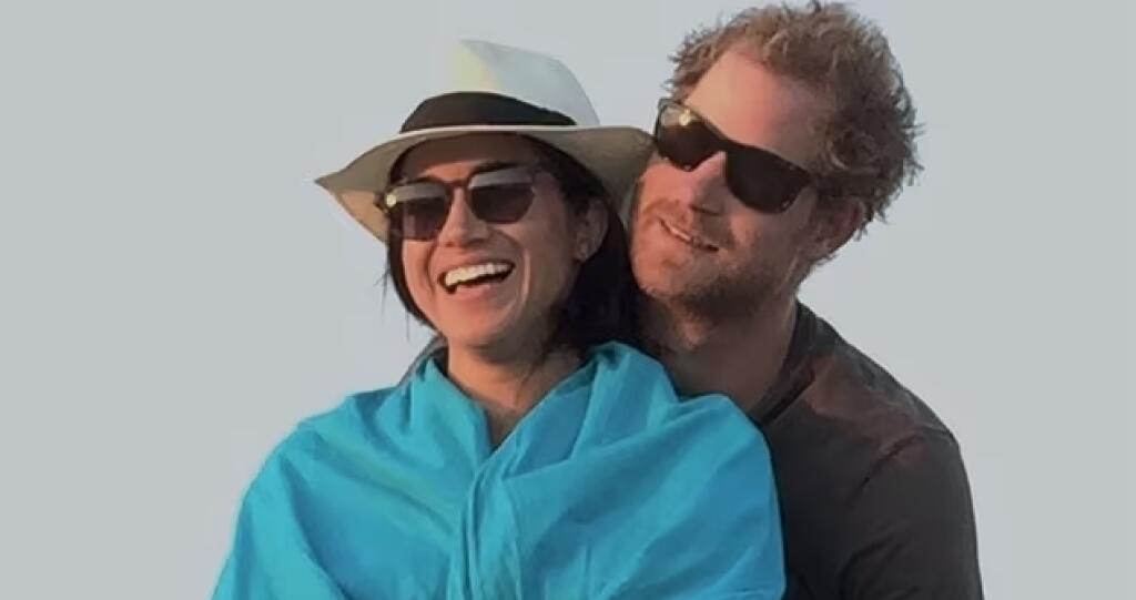 Záber z dokumentu o Harrym a Meghan.