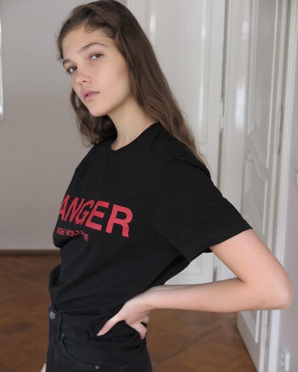 Pôvabná česká modelka Jana Tvrdíková.