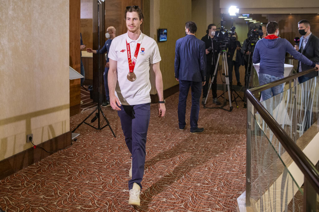 Peter Cehlárik s bronzovou olympijskou medailou.
