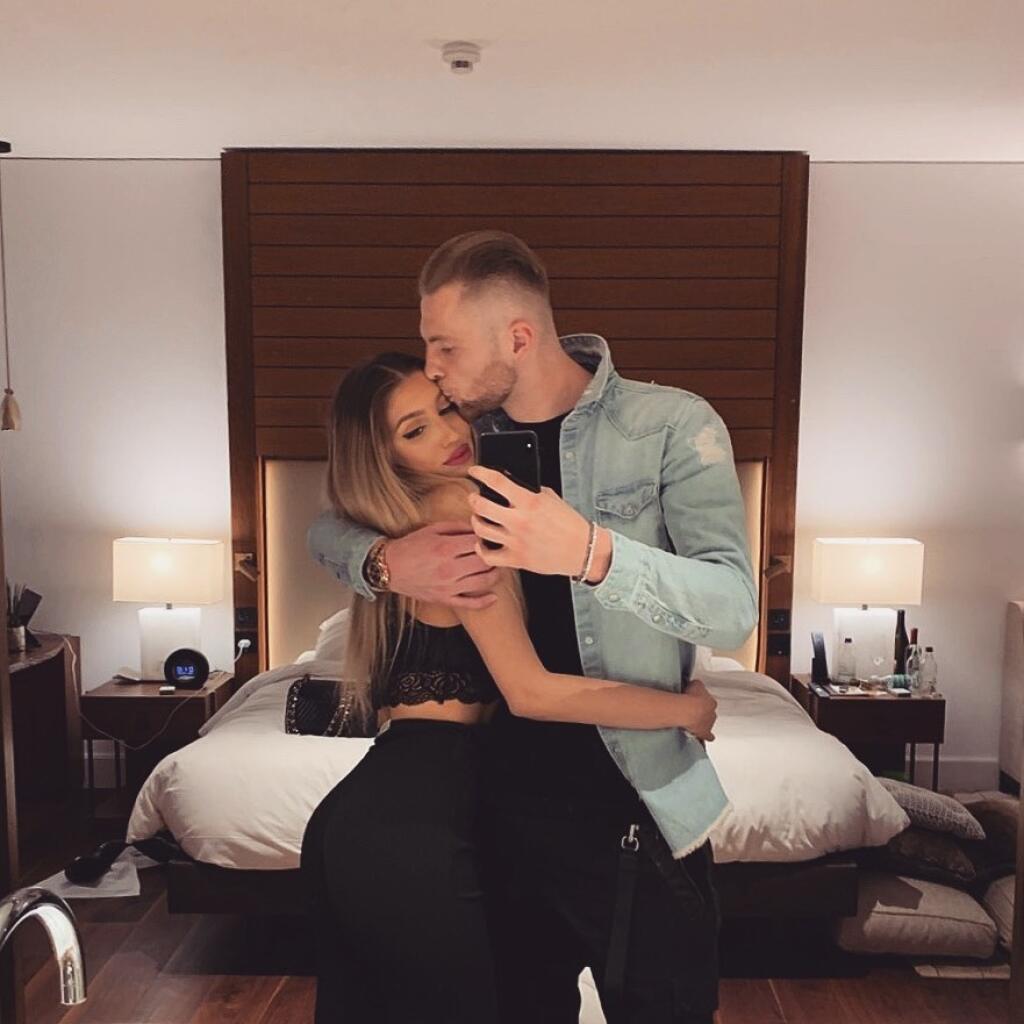 Milan Škriniar sa po prestupe do Interu Miláno usídlil s partnerkou Barborou v luxusnom apartmáne.