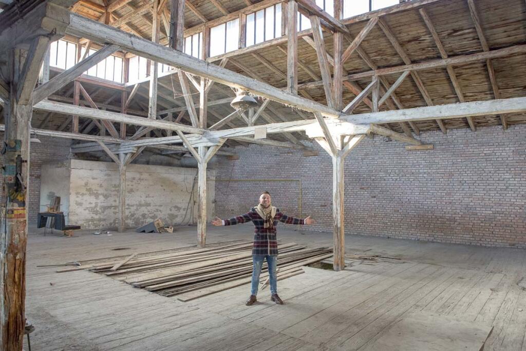 Milan Kovalančík realizuje prestavbu historickej budovy na novú centrálu
