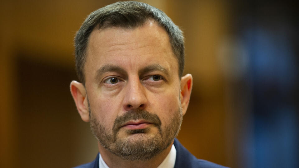 Na snímke predseda vlády SR Eduard Heger a predseda hnutia OĽANO počas tlačovej konferencie po rokovaní predsedu vlády s predstaviteľmi OĽaNO, SaS, Sme rodina a Za ľudí 18. januára 2023 v Bratislave. FOTO TASR - Jakub Kotian