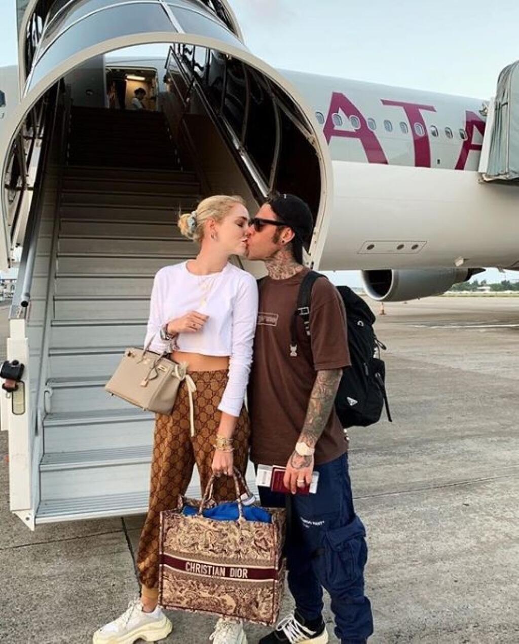 Rozprávková svadobná cesta módnej ikony Chiary Ferragni a talianskeho rappera Fedeza na Maledivách.