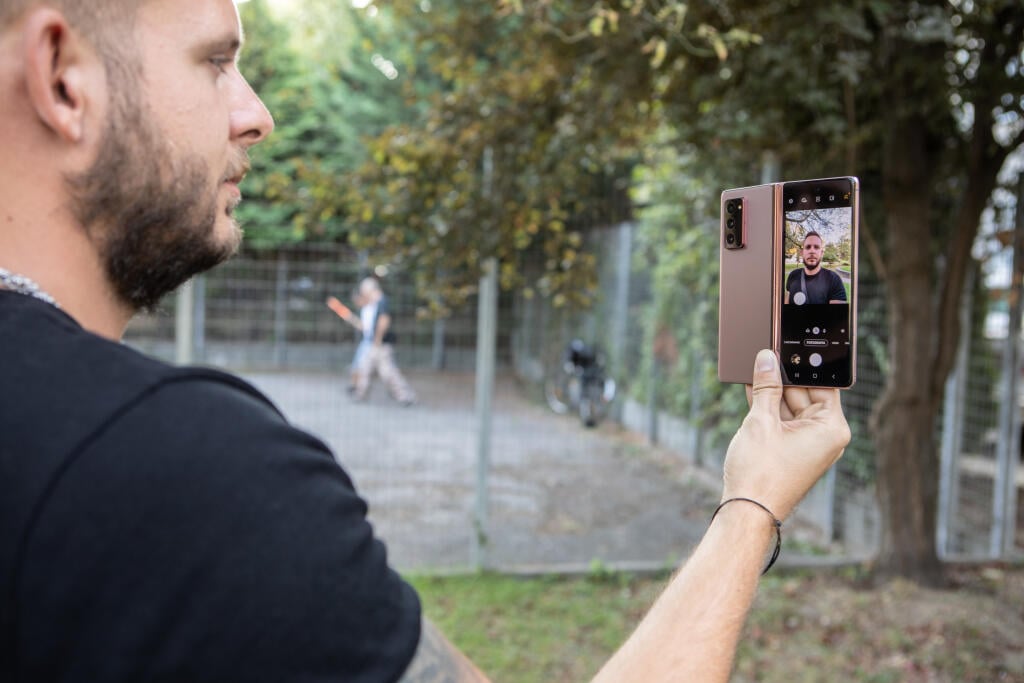 Mobilný telefón Samsung Galaxy Z Fold2