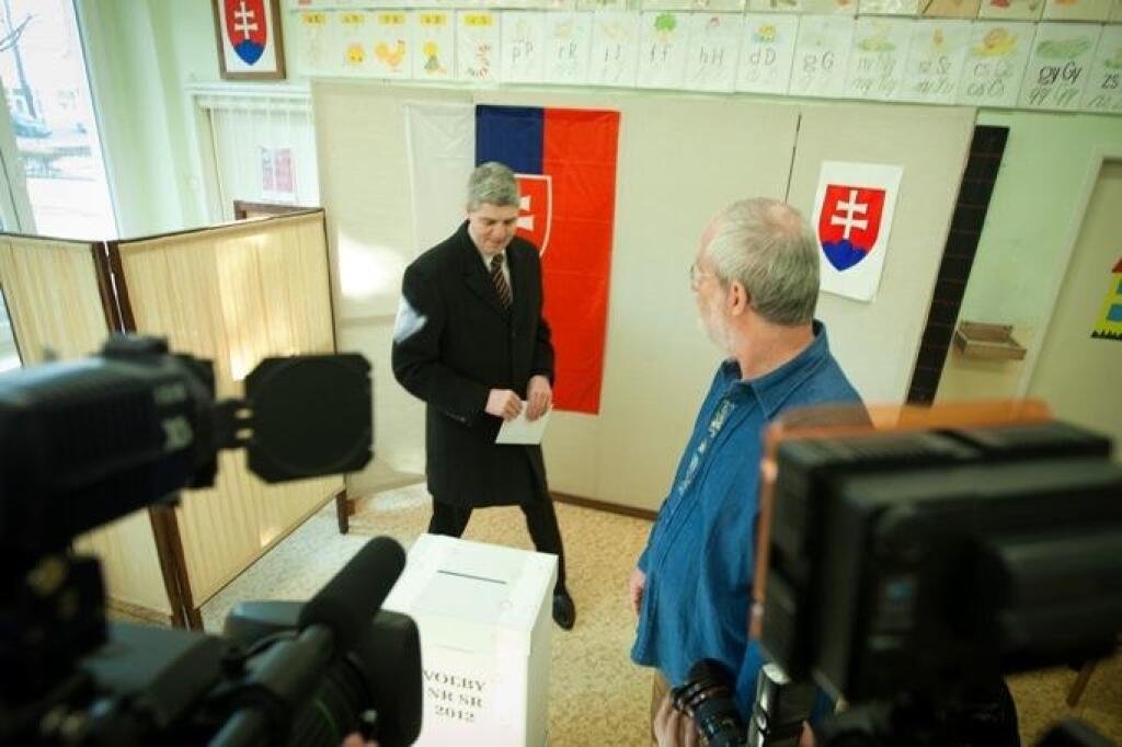 Voľby v obrazoch: Ako volili ľudia a lídri strán