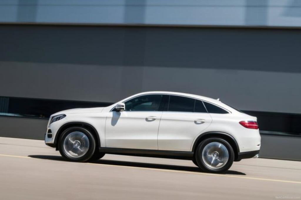 Test konkurenta X6ky: Nový Mercedes GLE Kupé je veľmi vážny súper