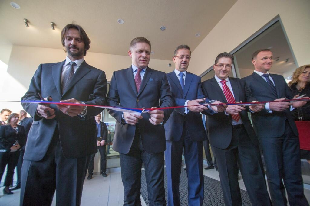 Kaliňákovej nemocnici dodali tovary drahšie o milióny eur