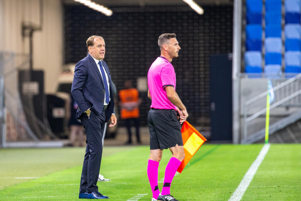 Druhé kolo Ligy majstrov 2021/2022 na Tehelnom poli kde sa stretli ŠK Slovan Bratislava a Young Boys Bern. Na snímke je Vladimír Weiss.