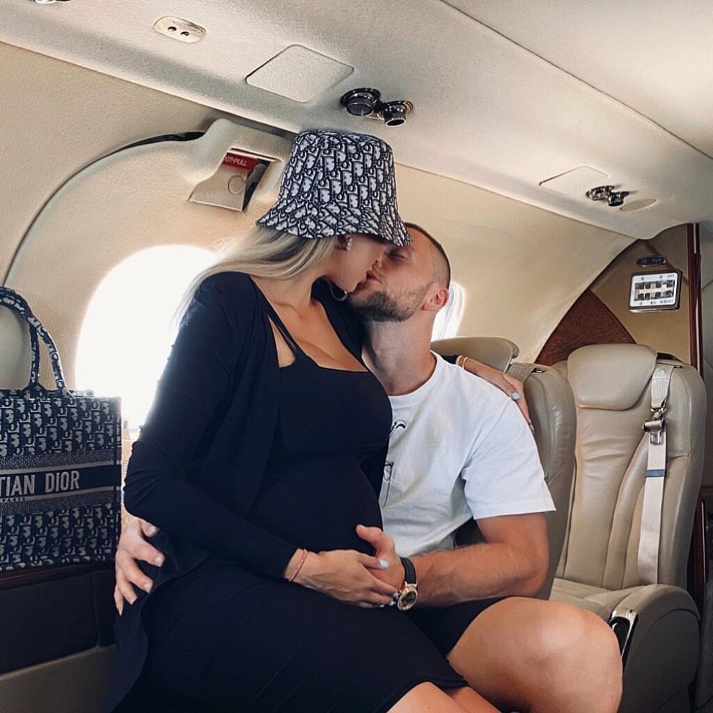 Po prezradení sladkého tajomstva už Milan Škriniar a jeho priateľka Barbora už nič netaja.