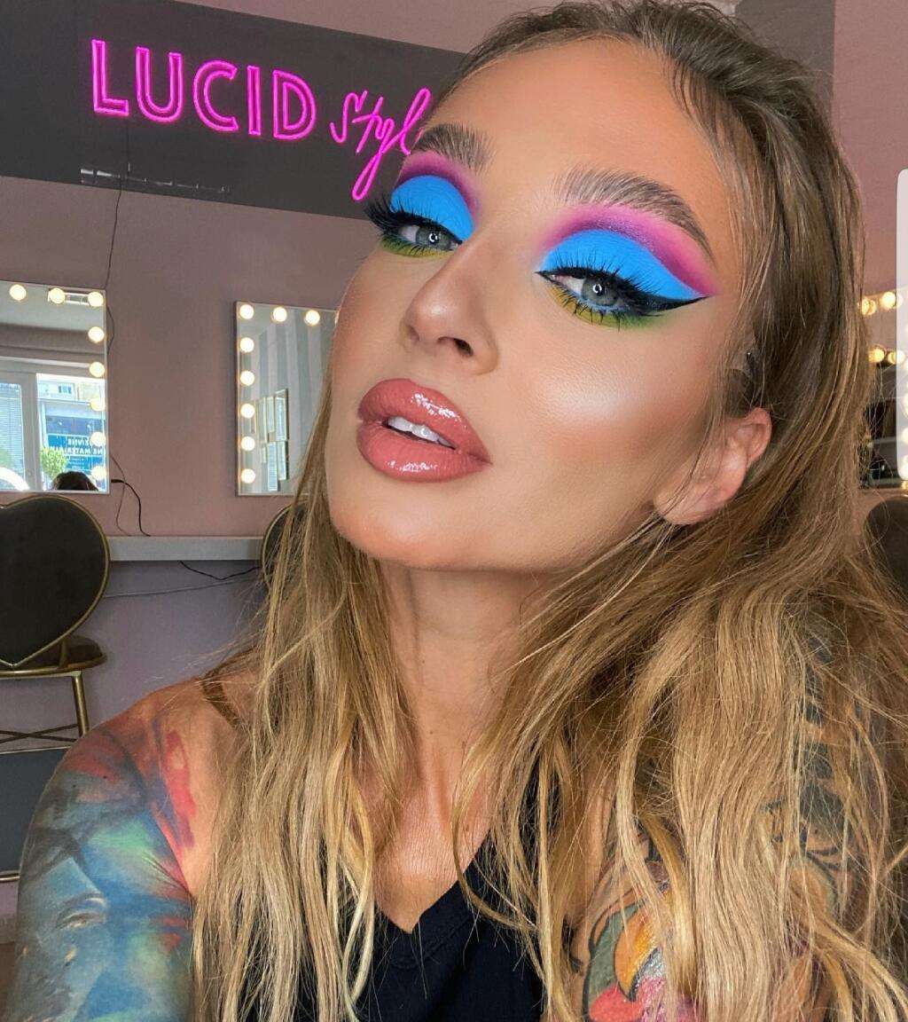 Lucia Lucid Sládečková sa vypracovala na vplyvnú influecerku a vizážistku