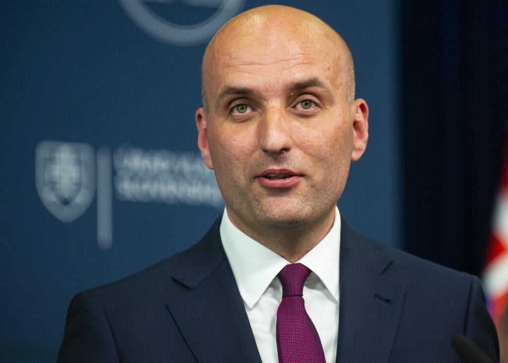 Na snímke nový minister financií SR Michal Horváth počas prvej tlačovej konferencie vlády odborníkov  v Bratislave v pondelok 15. mája 2023. FOTO TASR – Jakub Kotian