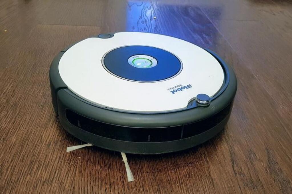 Otestovali sme najlacnejšie robotické vysávače. V čom sa zaskveli a v čom sklamali?