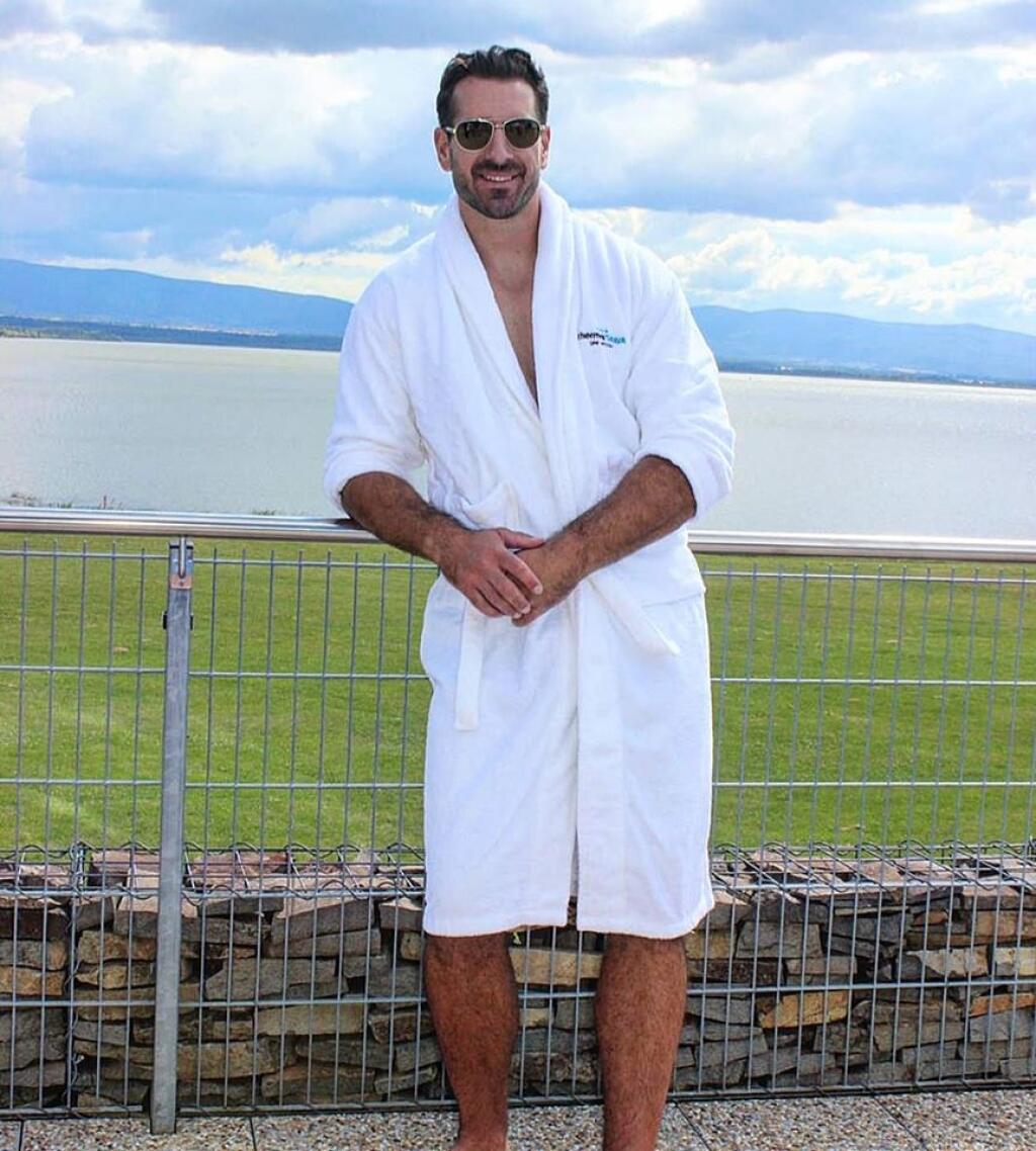 Nateraz posledný záber Borisa Valábika, ktorý nenechá žiadnu ženu chladnou. Rodák z Nitry sa nechal takto zvečniť pri Zemplínskej Šírave.