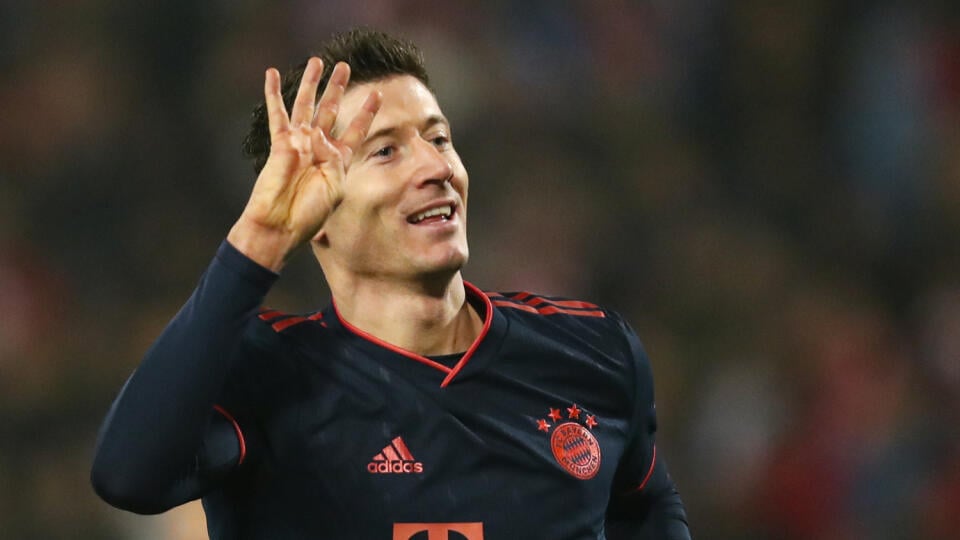 Robert Lewandowski strelil v Belehrade 4 góly.