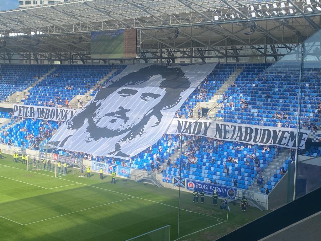 Fanúšikovia si uctili pamiatku Petra Dubovského