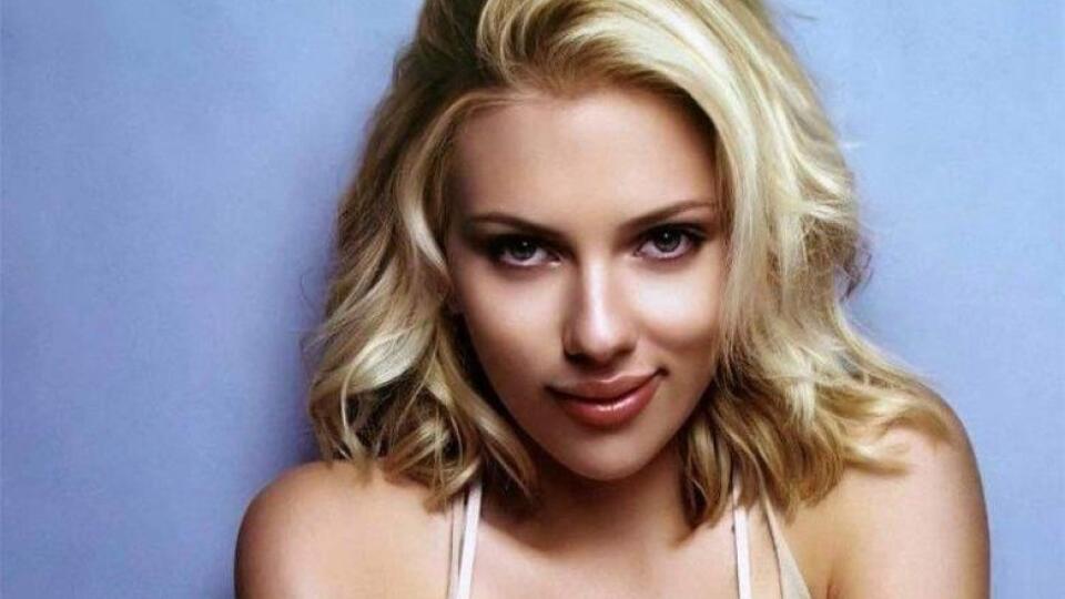 Scarlett Johansson nesmie do Bieleho domu.