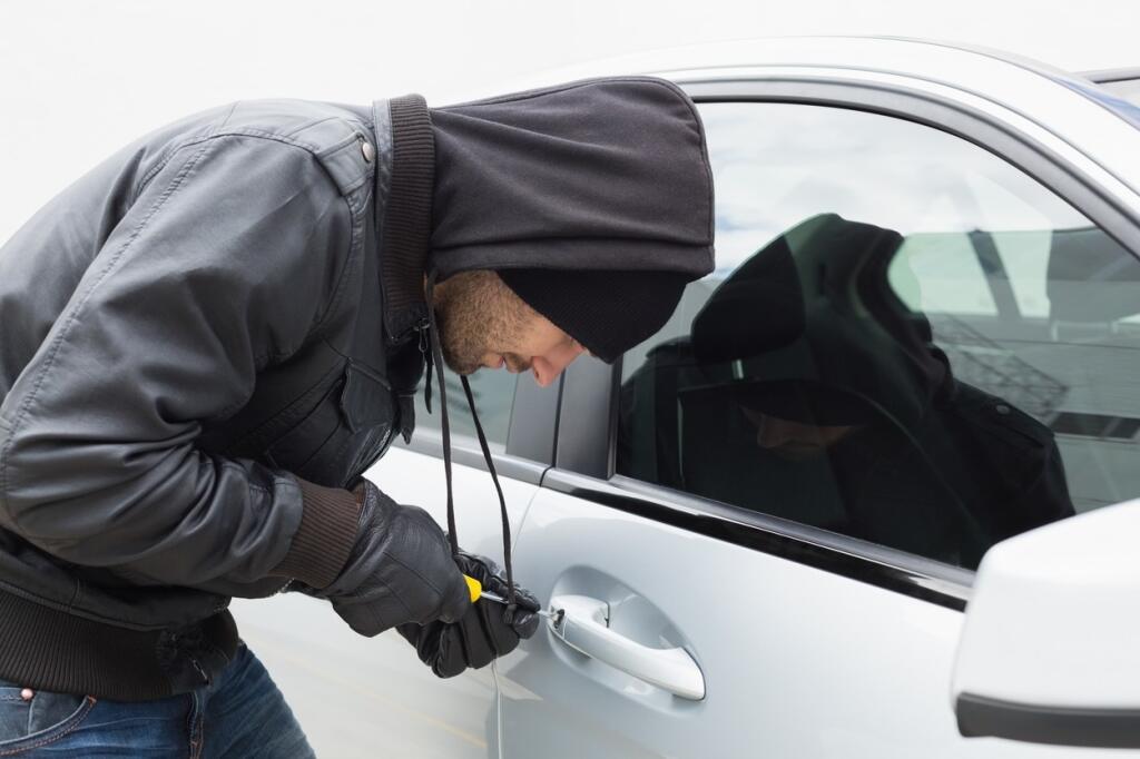 Ako sa nenechať okabAAAtiť a ukradnuté auto nezaplatiť dvakrát