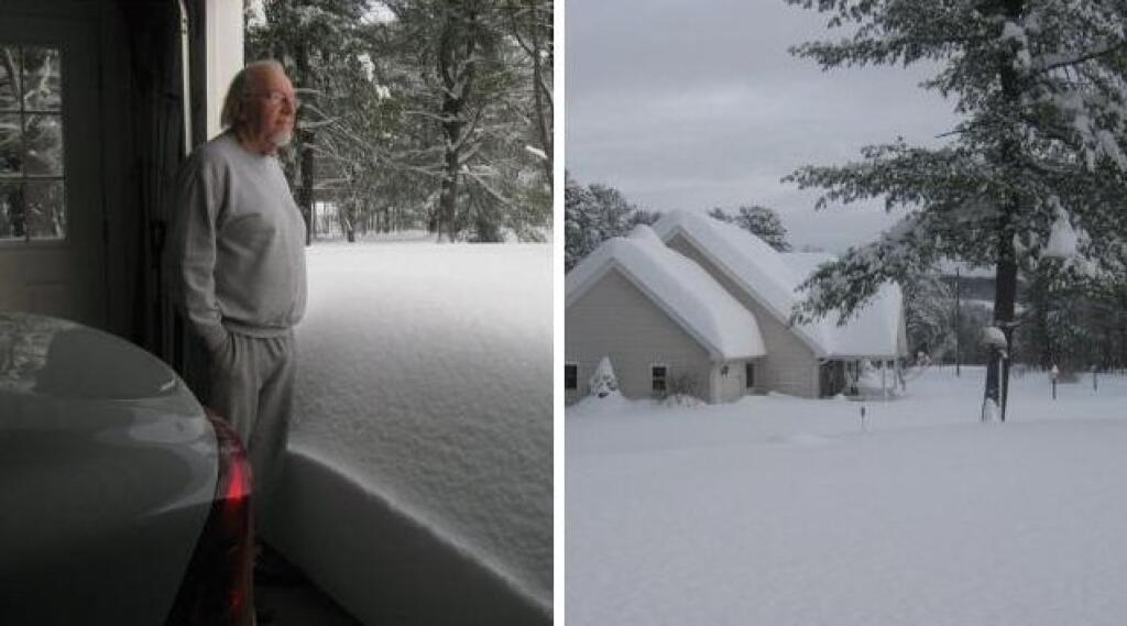 Заваленные снегом дома. Завалили снегом дом по крышу. Дом заваленный снегом. Дома заваленные снегом. Дом снегом обкидывают.