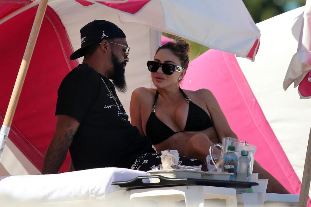 Bývalá manželka Scottieho Pippena a 31-ročný syn Michaela Jordana si v nedeľu užívali slnko na South Beach. Rozhodne ale nevyzerali ako kamaráti.