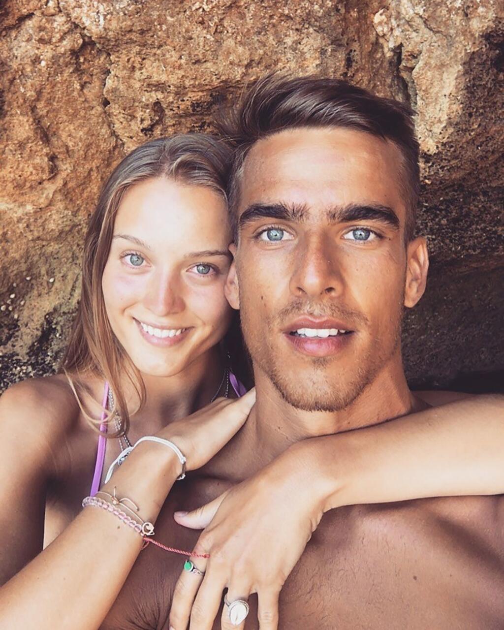 ZADANÝ S priateľkou, ktorá je tiež modelka, sú už takmer päť rokov. Zarobené peniaze míňajú na cestovanie