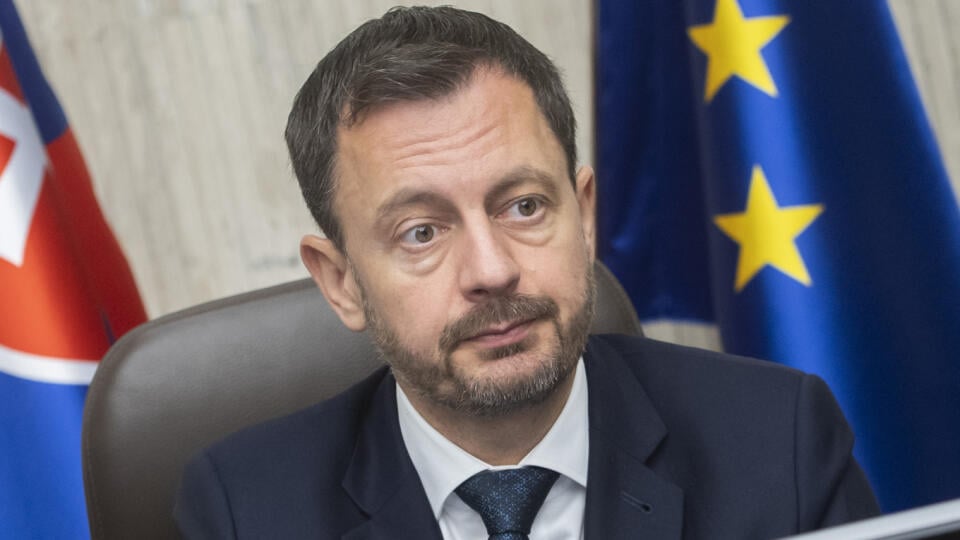 Na snímke premiér Eduard Heger (OĽANO) počas 118. schôdze vlády SR v Bratislave v stredu 16. novembra 2022. FOTO TASR - Martin Baumann
