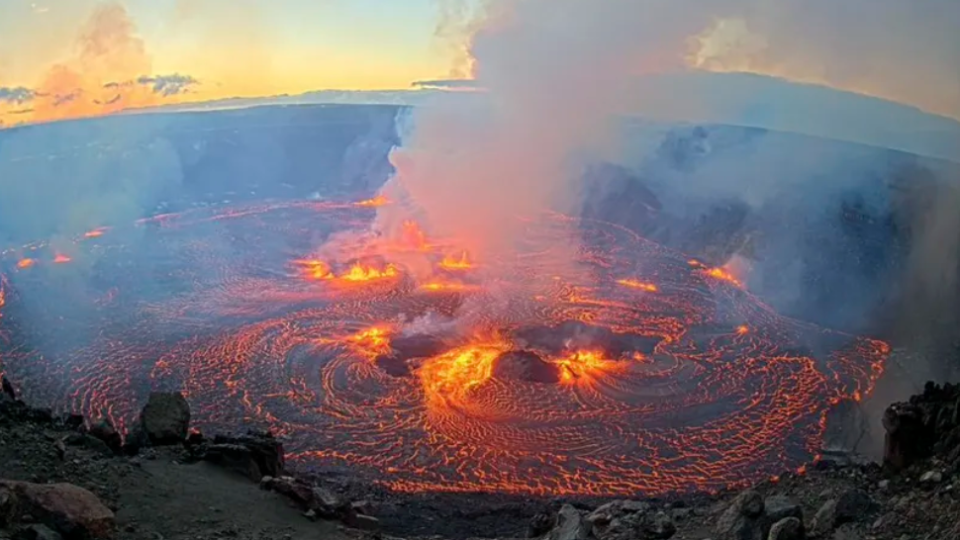 Havajská sopka Kilauea opäť chrlí lávu