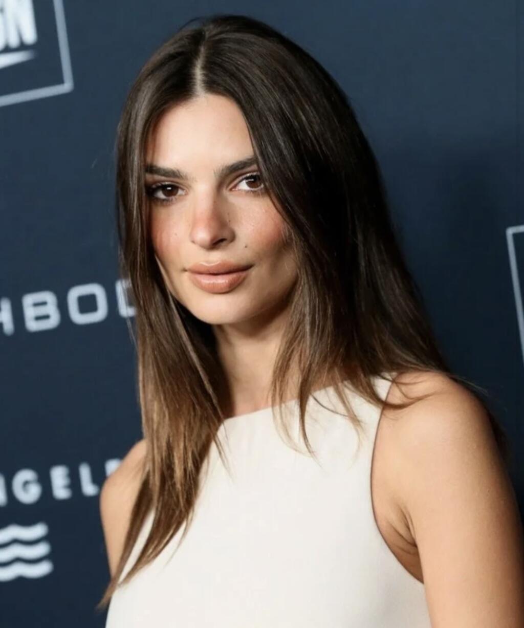 Emily Ratajkowski