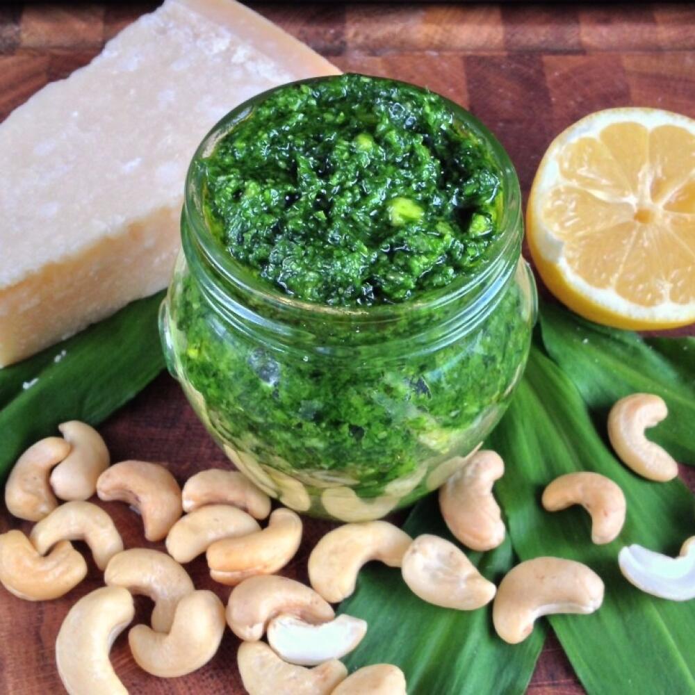 Pesto z medvedieho cesnaku.