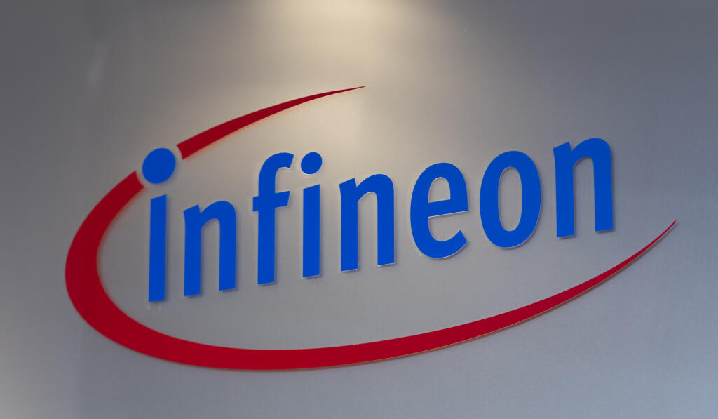 KK46 archív Drážďany - Na archívnej snímke z 1. júla 2021 logo spoločnosti Infineon v Drážďanoch. Nemecký výrobca polovodičov Infineon Technologies má za sebou skvelý kvartál. Firma už tretíkrát zlepšila celoročný výhľad. FOTO TASR/DPA
ARCHIV - 01.07.2021, Sachsen, Dresden: Das Logo von Infineon ist am Firmeneingang zu sehen. (zu dpa: «Infineon erhöht erneut Prognose») Foto: Matthias Rietschel/dpa-Zentralbild/dpa +++ dpa-Bildfunk +++