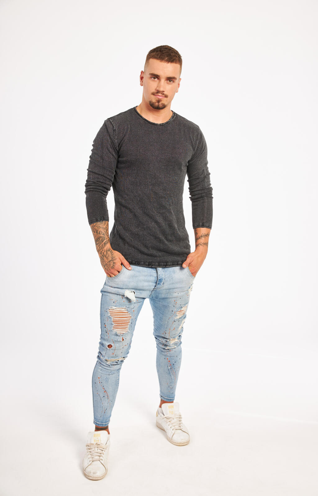 ŠIMON KOLEŇ, 21, STOLÁR, ŠTIAVNIČKA