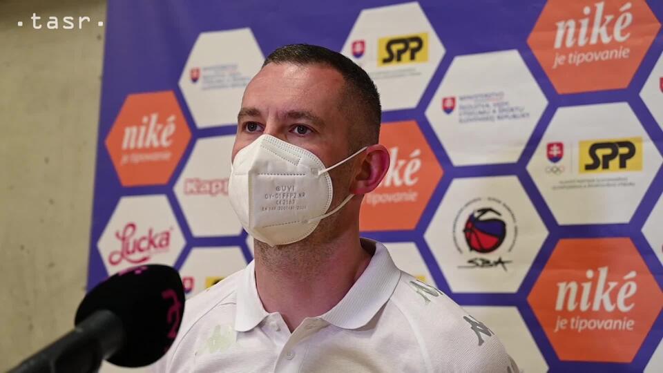 Tréner ženskej reprezentácie basketbalistiek Suja: Chceme sa opierať o tím