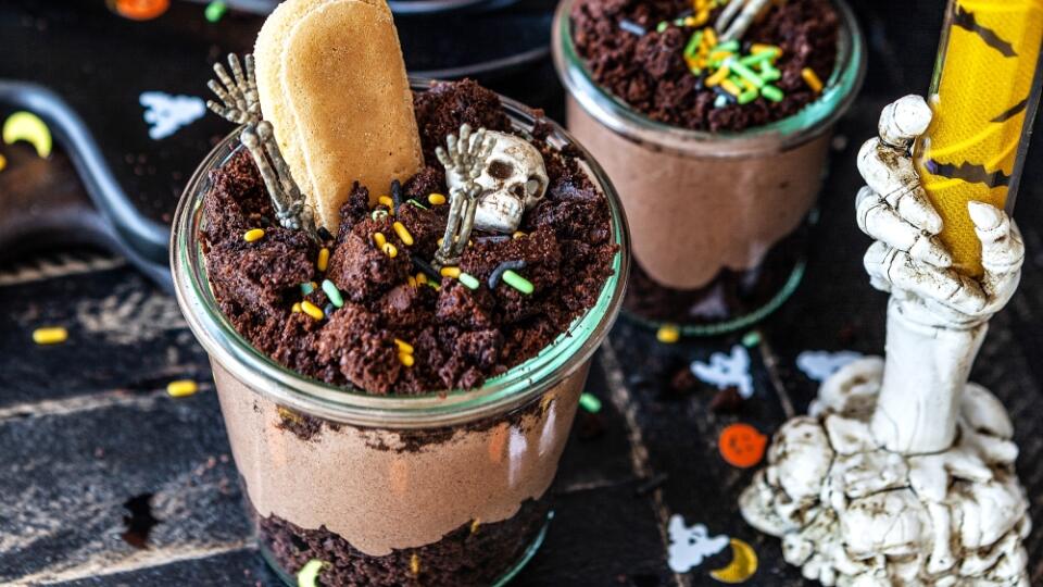 Čokoládový puding so sušienkami