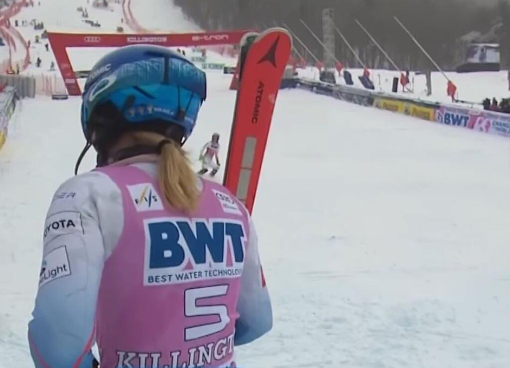 Shiffrinová sledovala Vlhovej jazdu v 2. kole s napätím v cieľovej rovinke.