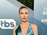 Kam až siaha TENTO výstrih?! Scarlett Johansson a ďalšie...