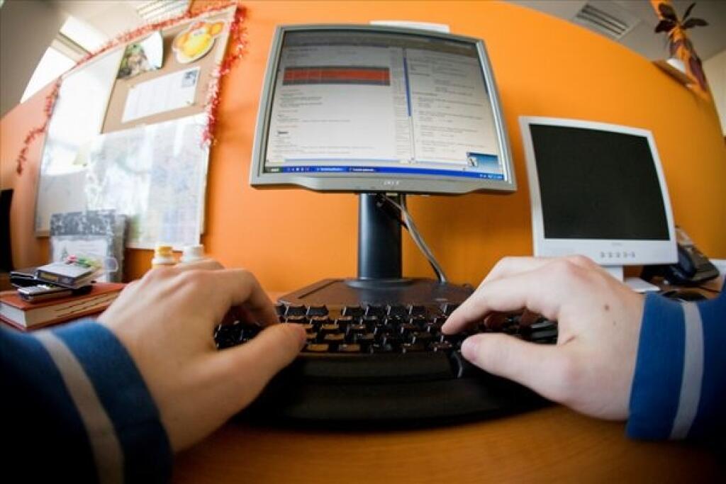 Na sieti chytá dlžníkov už aj Home Credit