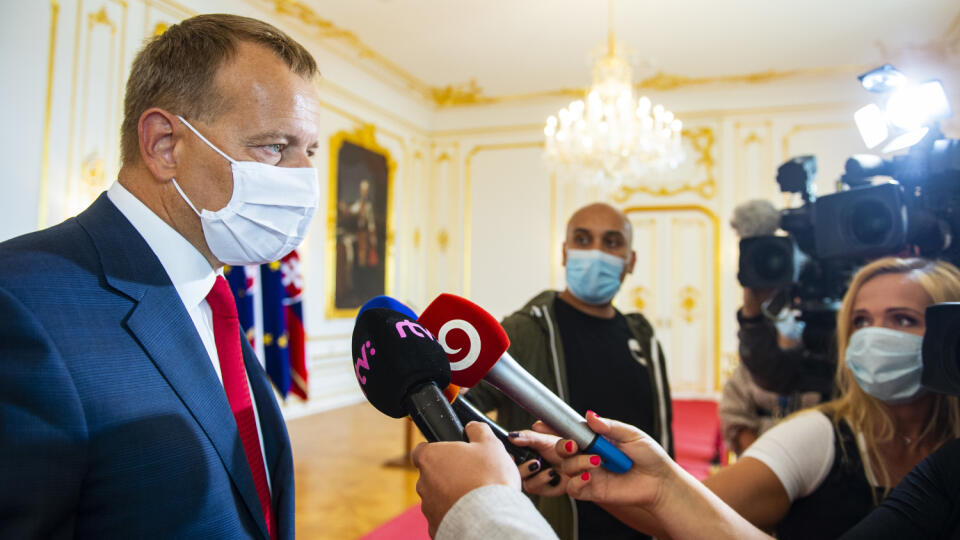 Na snímke predseda NR SR Boris Kollár (Sme rodina) počas tlačového vyhlásenia, na ktorom predstavil nominovaných laureátov na štátnu cenu Jozefa Miloslava Hurbana 31. augusta 2020 v Bratislave. FOTO TASR – Jakub Kotian