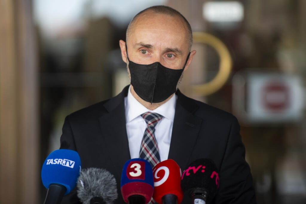 Na snímke predseda Výboru NR SR pre európske záležitosti Tomáš Valášek počas tlačovej konferencie po skončení zasadnutia výboru na tému Slovenská bezpečnostná stratégia 19. januára 2021 v Bratislave. FOTO TASR - Jakub Kotian 