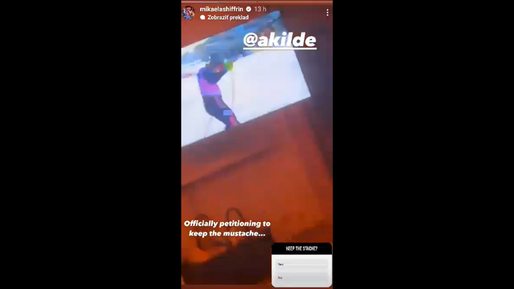 Prostredníctvom videa na Instagrame chcela od fanúšikov vedieť, či si má nechať bradu alebo mu to viac svedčí oholenému, ako na pretekoch cez víkend.