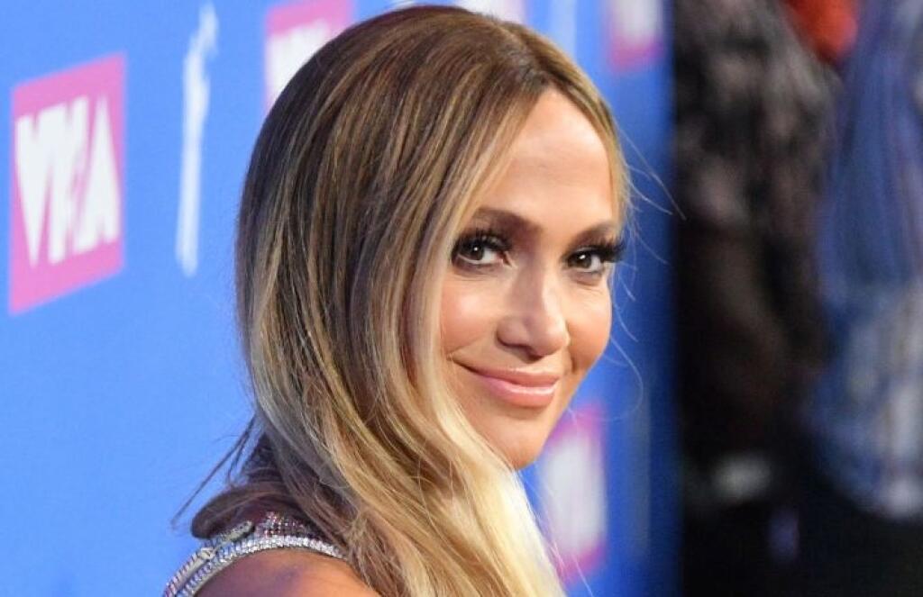NEW YORK, NY - AUGUST 20: Jennifer Lopez attends the 2018 MTV Video Music Awards at Radio City Music Hall on August 20, 2018 in New York City. (Photo by Dia Dipasupil/Getty Images for MTV)